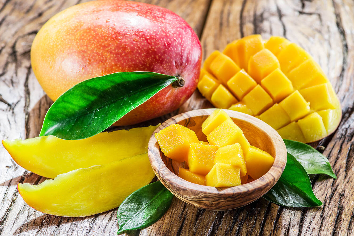 Mango gesneden bak 1kg stuk 3
